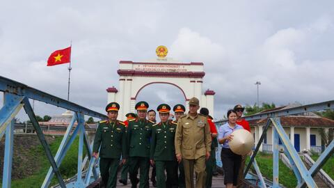 Đoàn sĩ quan trẻ Bộ các lực lượng vũ trang cách mạng Cuba thăm, giao lưu tại tỉnh Quảng Trị
