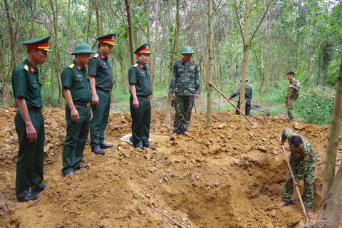 Bộ CHQS tỉnh Quảng Trị: Tìm kiếm, quy tập được 02 hài cốt liệt sĩ