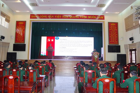 Bộ CHQS tỉnh Quảng Trị tập huấn kỹ năng phổ biến giáo dục pháp luật và thực hiện nhiệm vụ bảo vệ nền tảng tư tưởng của Đảng, đấu tranh phản bác các quan điểm sai trái thù địch