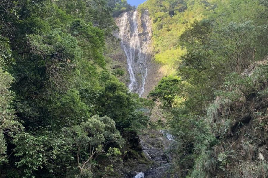 Vẻ đẹp hùng vĩ của thác Ba Vòi