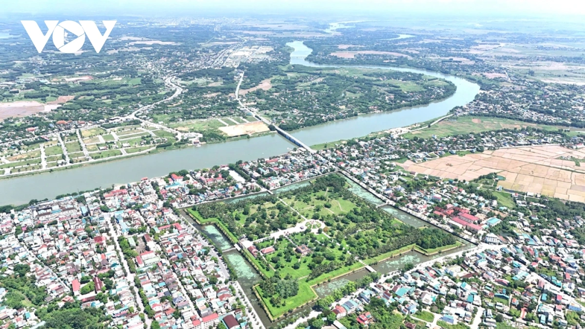 Thị xã Quảng Trị bên dòng sông Thạch Hãn