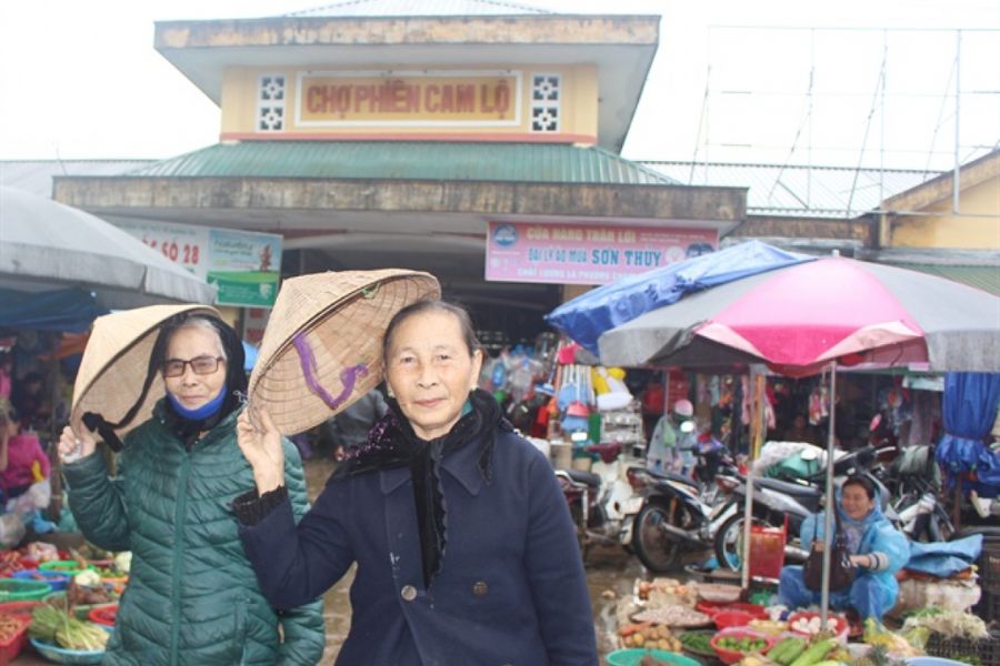 Trải nghiệm tại chợ phiên Cam Lộ