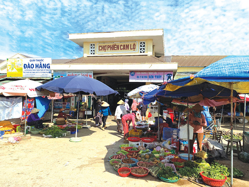 Chợ phiên Cam Lộ