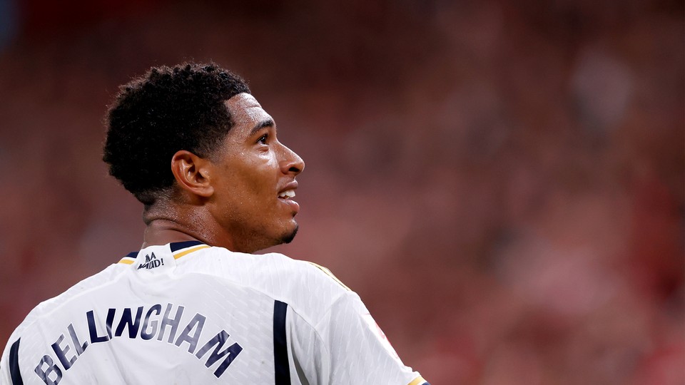 Phong cách thi đấu đĩnh đạc của Jude Bellingham